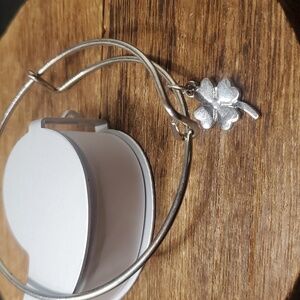 B3235 shamrock bracelet